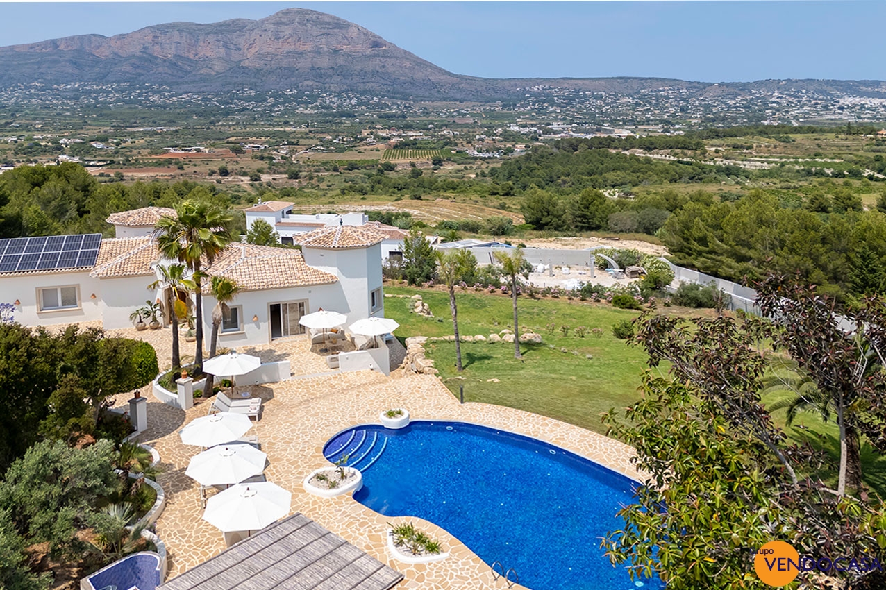 Superb renovated finca at Tarraula Javea