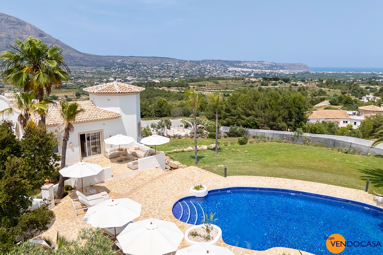 Superb renovated finca at Tarraula Javea