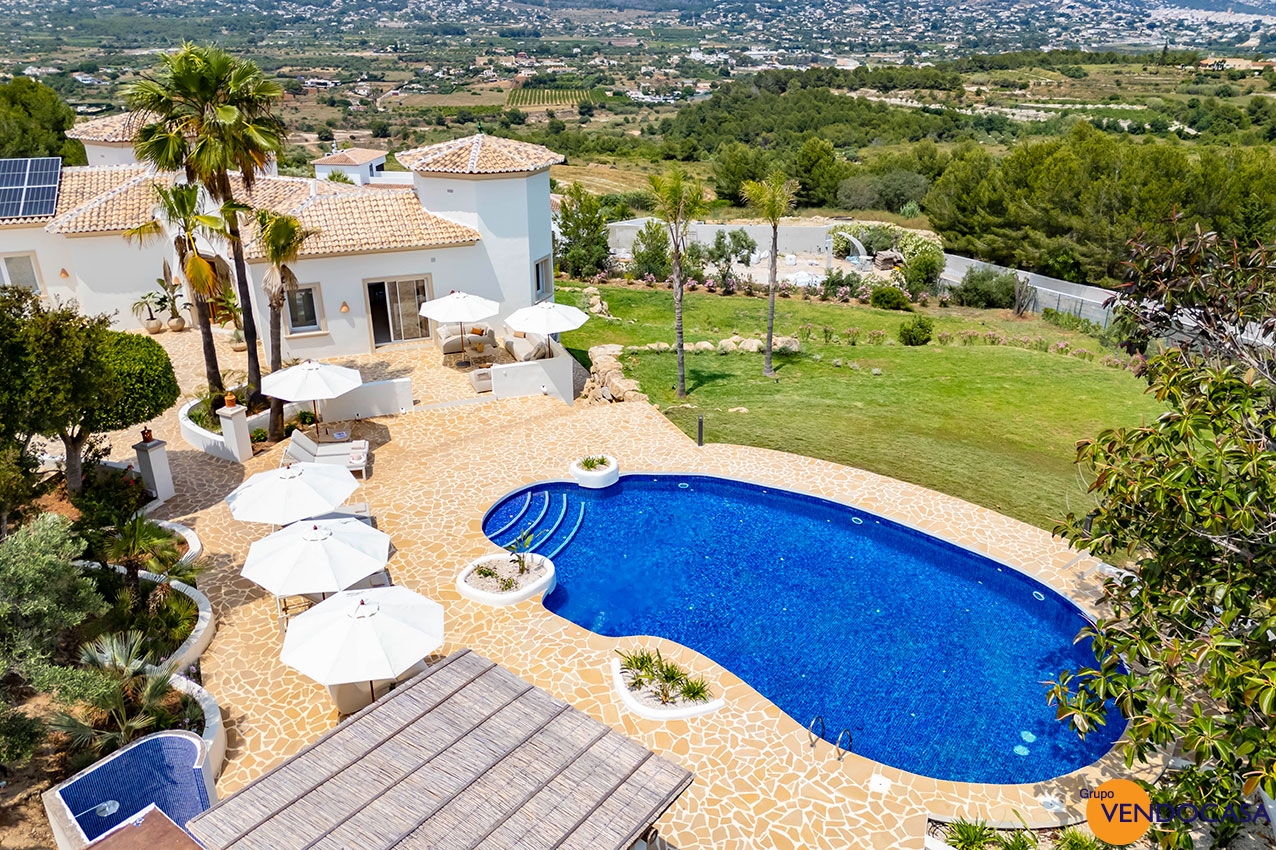 Superb renovated finca at Tarraula Javea