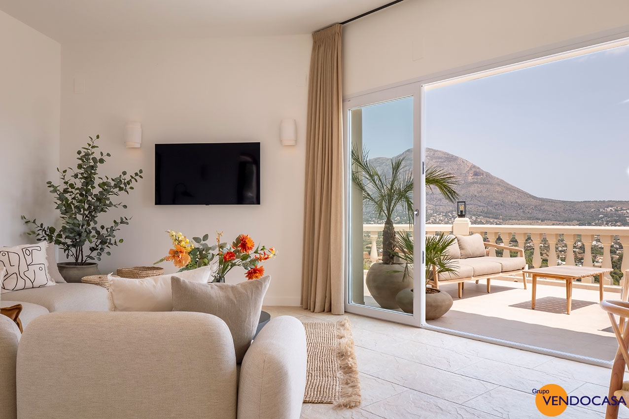 Superb renovated finca at Tarraula Javea