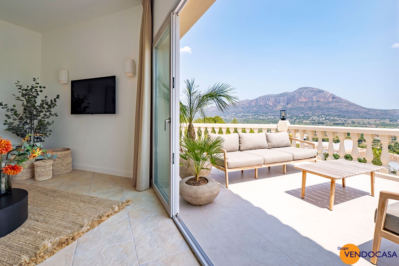 Superb renovated finca at Tarraula Javea