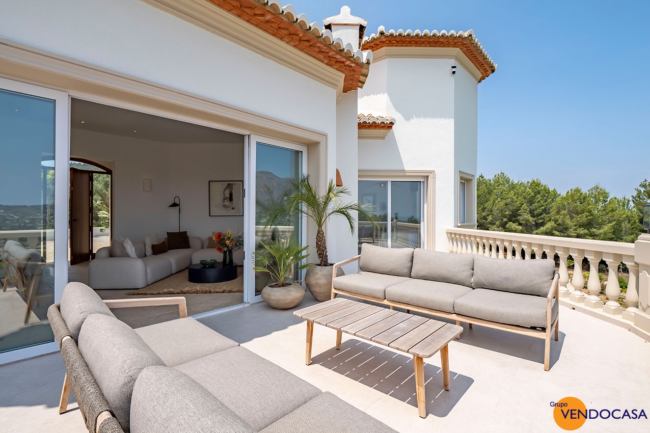 Superb renovated finca at Tarraula Javea