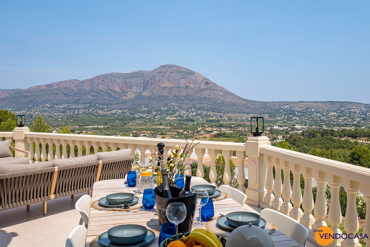 Superb renovated finca at Tarraula Javea