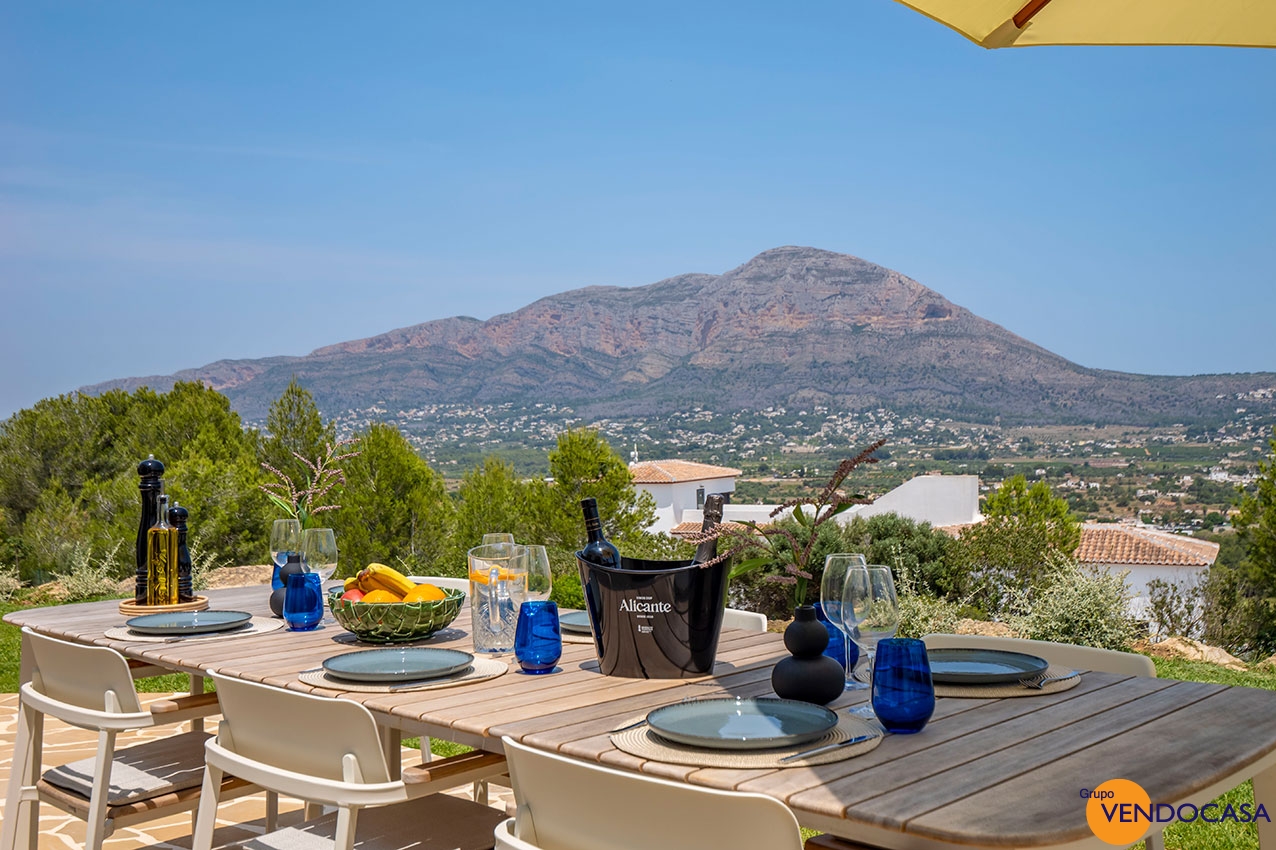 Superb renovated finca at Tarraula Javea