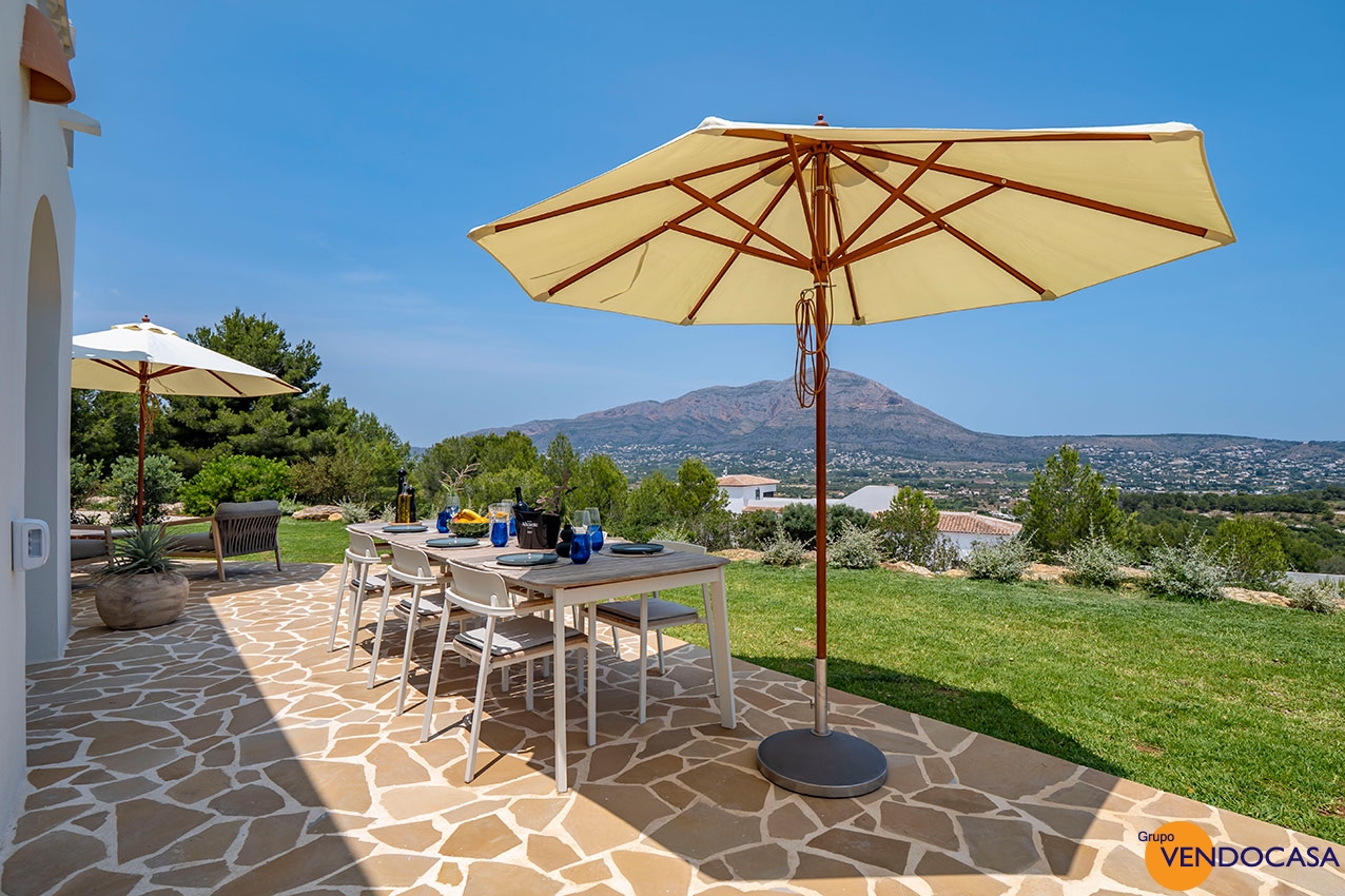 Superb renovated finca at Tarraula Javea