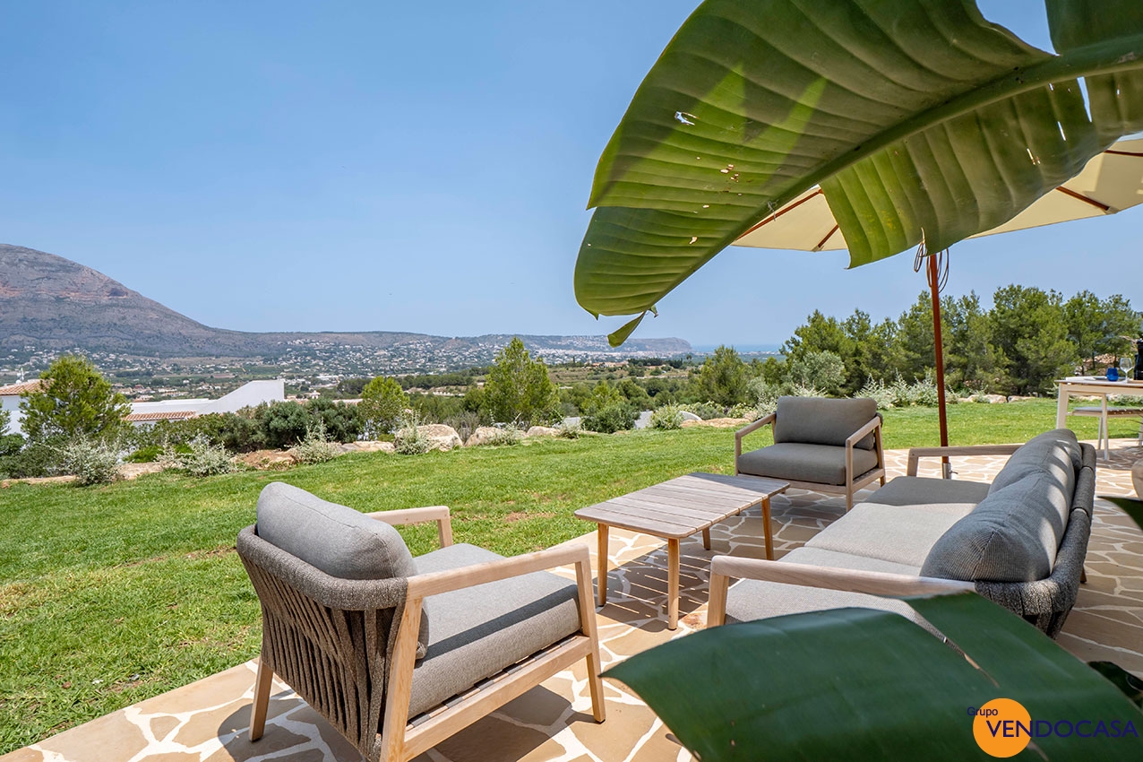 Superb renovated finca at Tarraula Javea