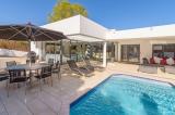 Beautifull Ibiza style on level villa