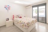 Beautifull Ibiza style on level villa