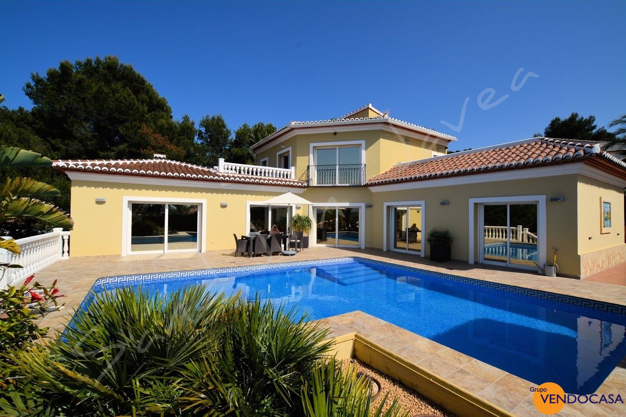 Superb espacios 6 bedroom villa