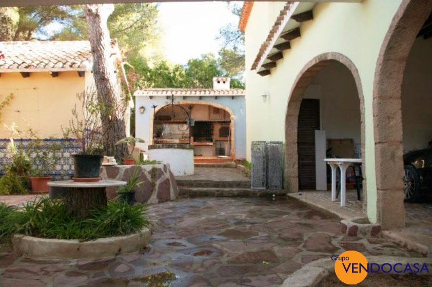 Special Unique finca - good Investment - 5 houses