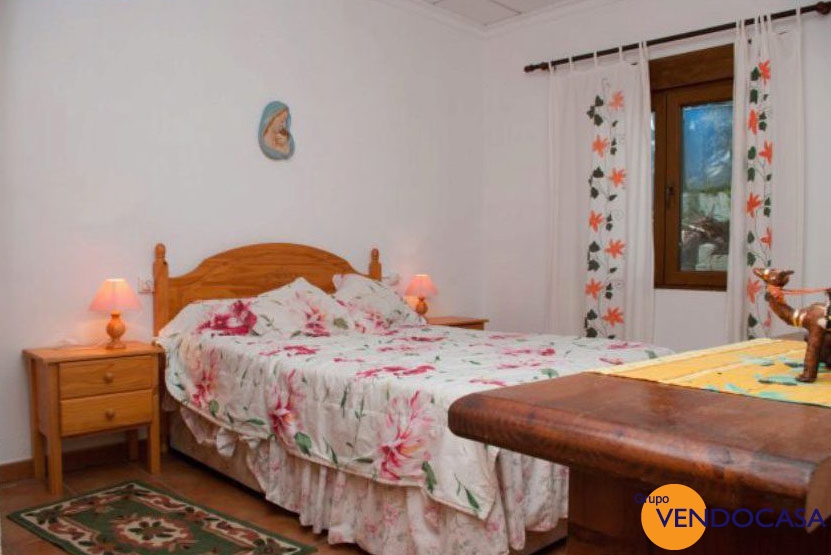 Special Unique finca - good Investment - 5 houses