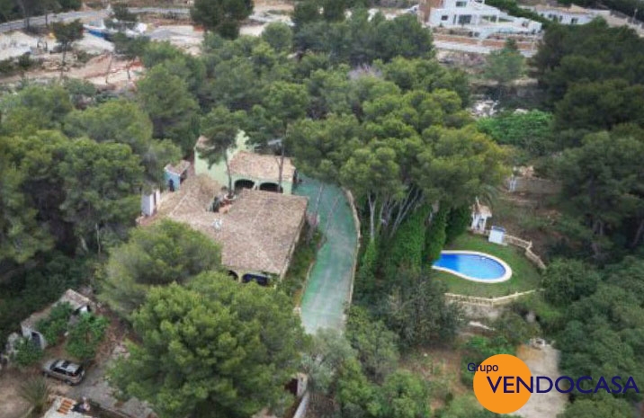 Special Unique finca - good Investment - 5 houses
